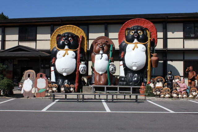 信楽焼の里